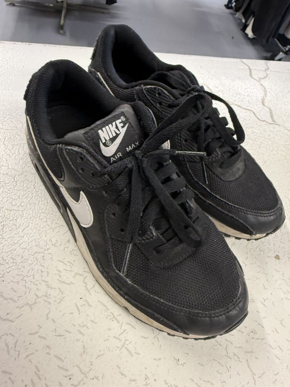 Nike Air Max Black Sneakers Size 8 Mesh & Leather Mens Running Shoes